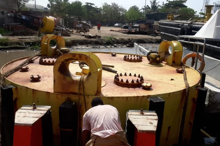 instalacion-y-mantenimiento-boyas-amarre (2)